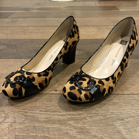Anne Klein iFlex Fielding Animal Print Pump Heels - Picture 2 of 6